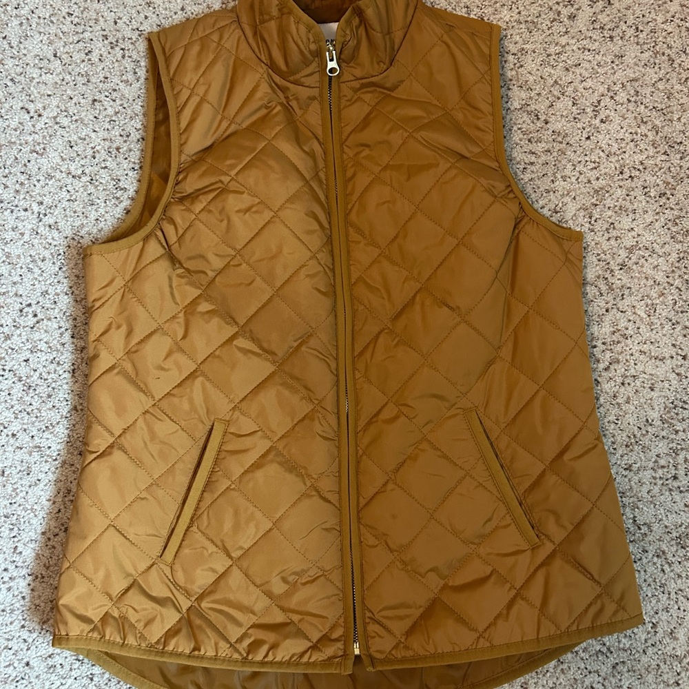 Women's Quilted Gold Vest